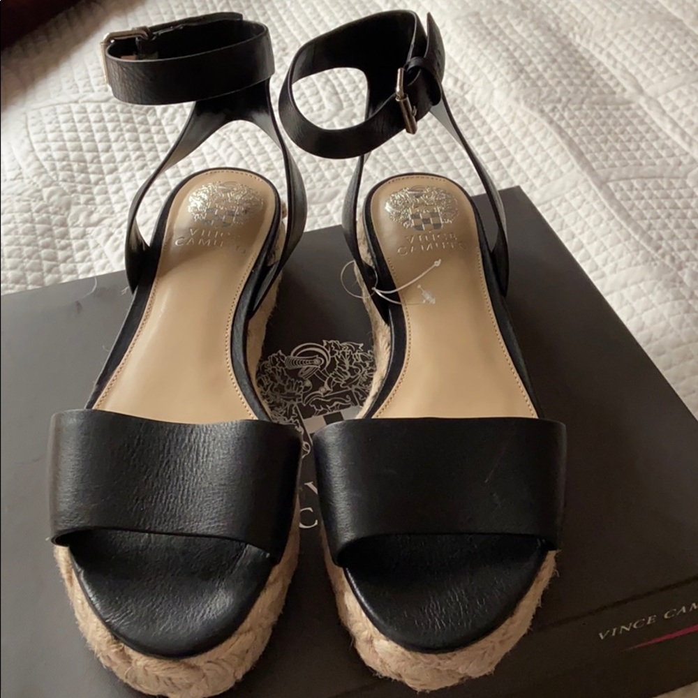 Vince Camuto Ankle defines platform sandals